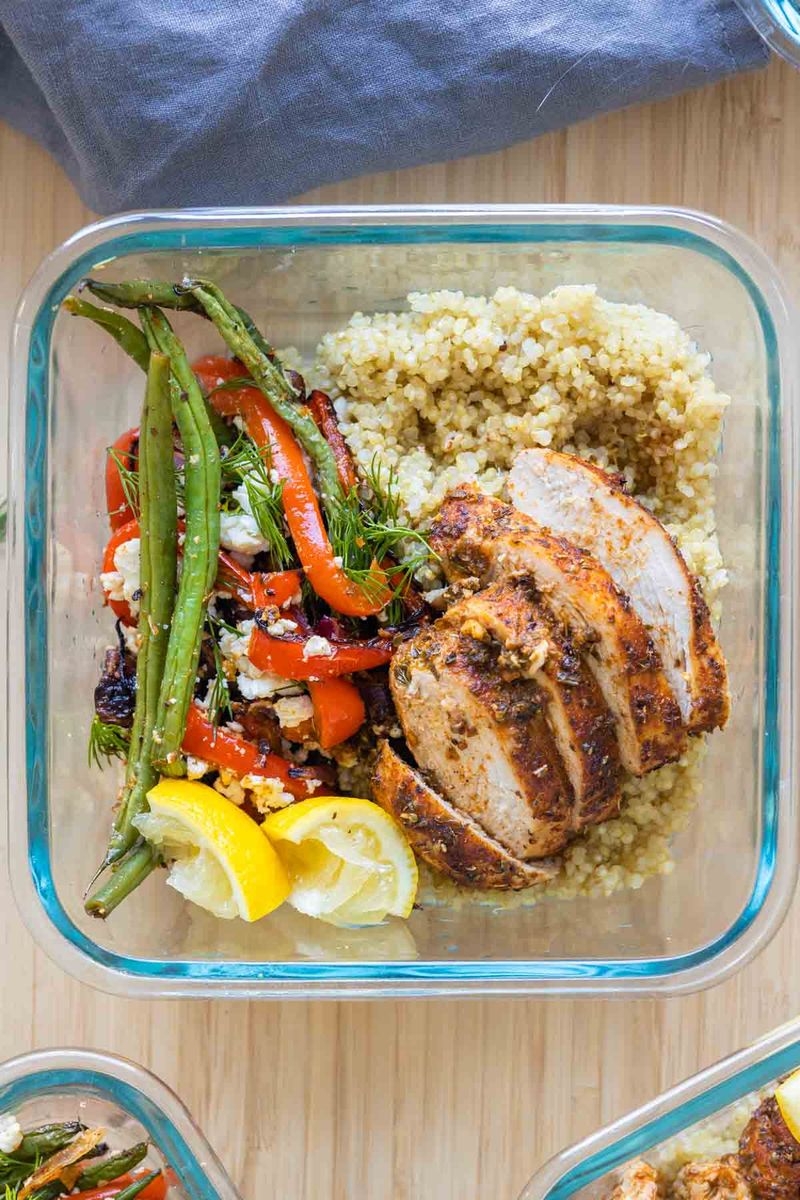 Quinoa Bowl with Grilled Chicken and Roasted Vegetables