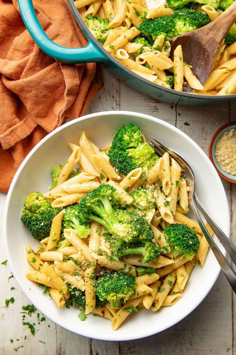 Lemon Broccoli Pasta