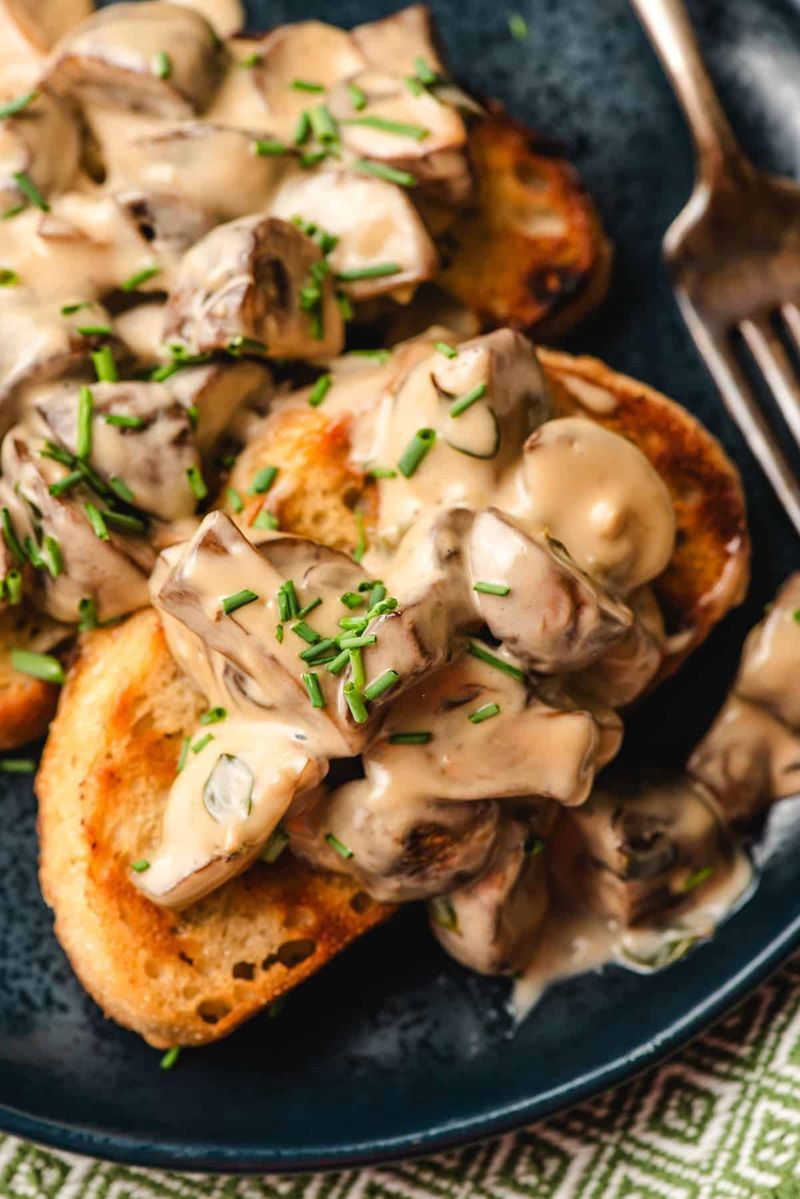 Creamy Chicken and Mushroom Toasts