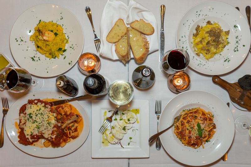 Rhode Island: Pane e Vino - Linguine with White Clam Sauce