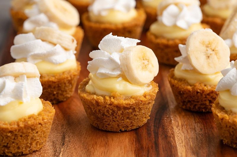 Banana Cream Mini Pies