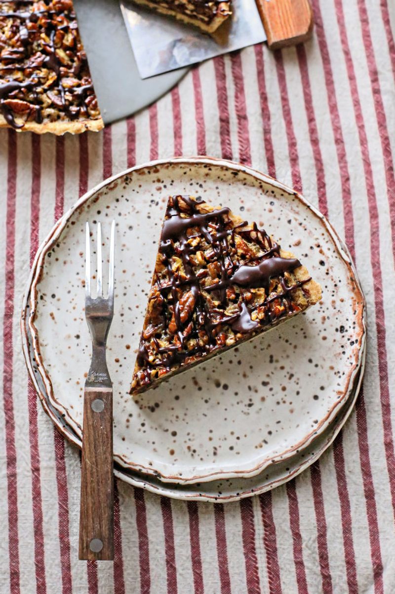 Chocolate pecan tart