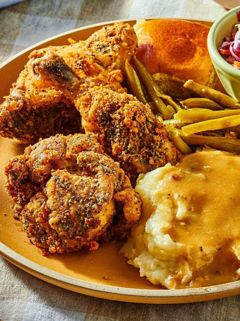 Fried Chicken With Classic Sides