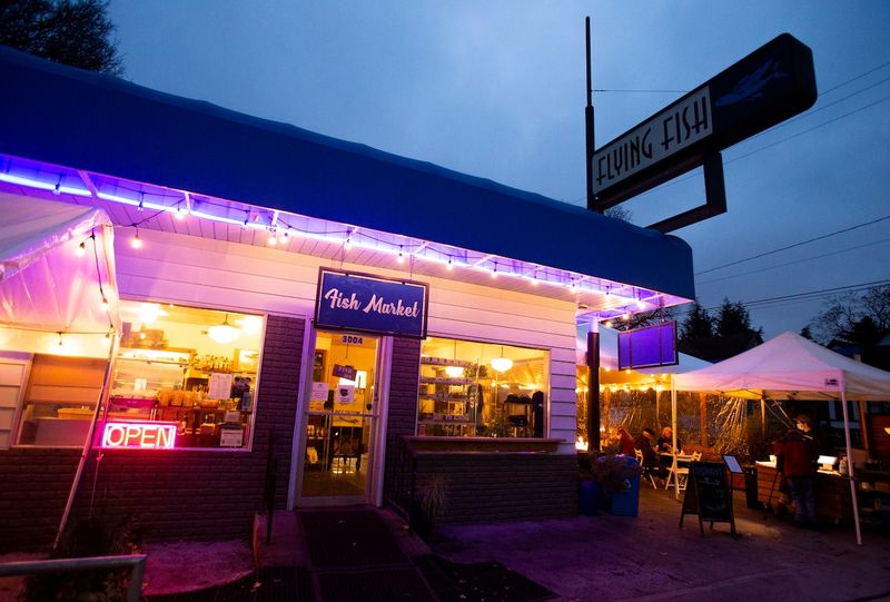Flying Fish: Food Cart Phenomenon