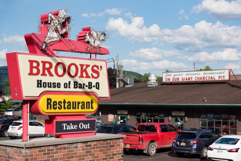 Brooks’ House of BBQ — Oneonta (Central NY)