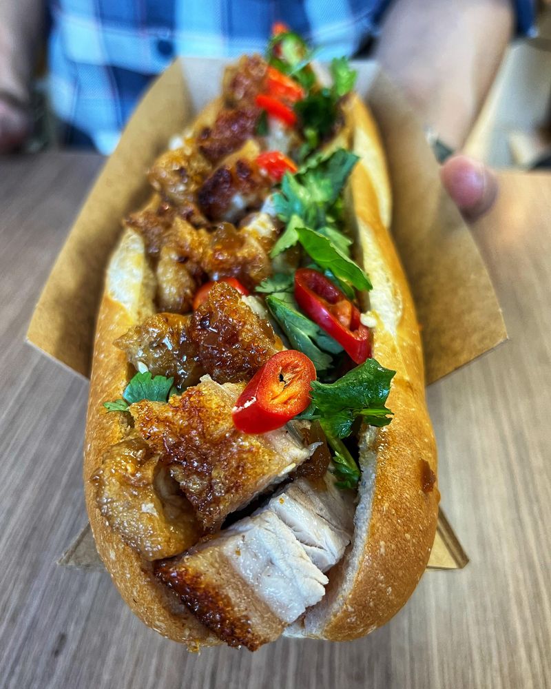 Bánh mì heo quay