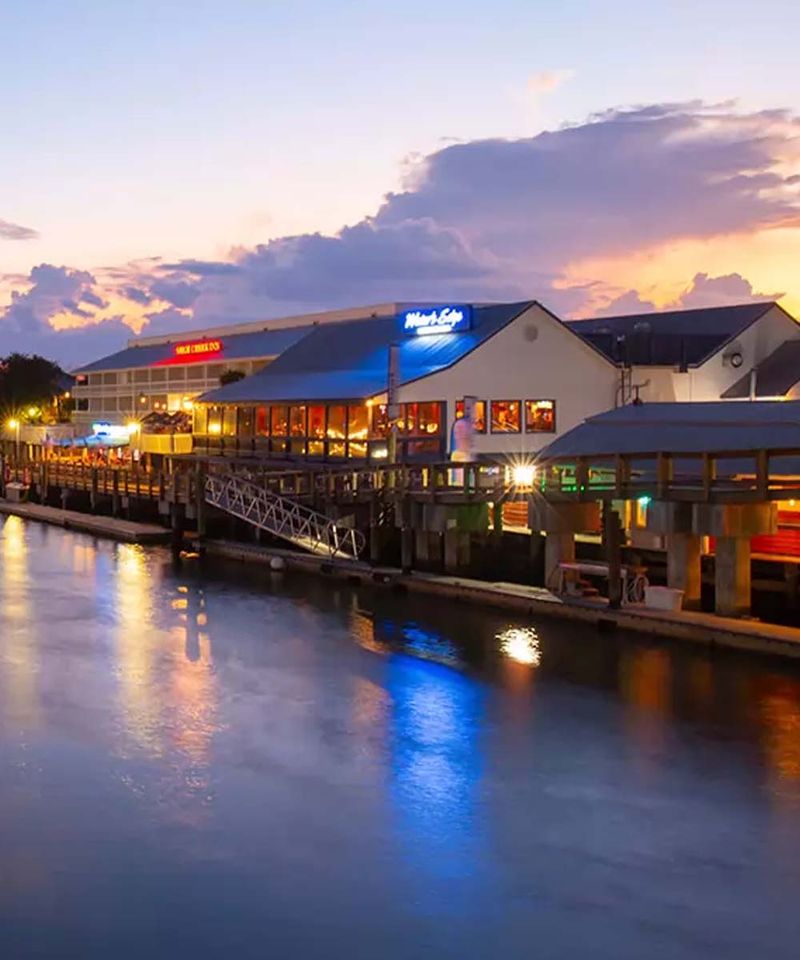 Waters Edge Restaurant