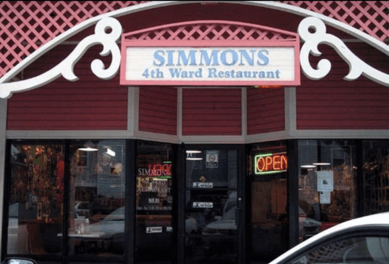Simmons Restaurant: Charlotte's Time Machine of Taste