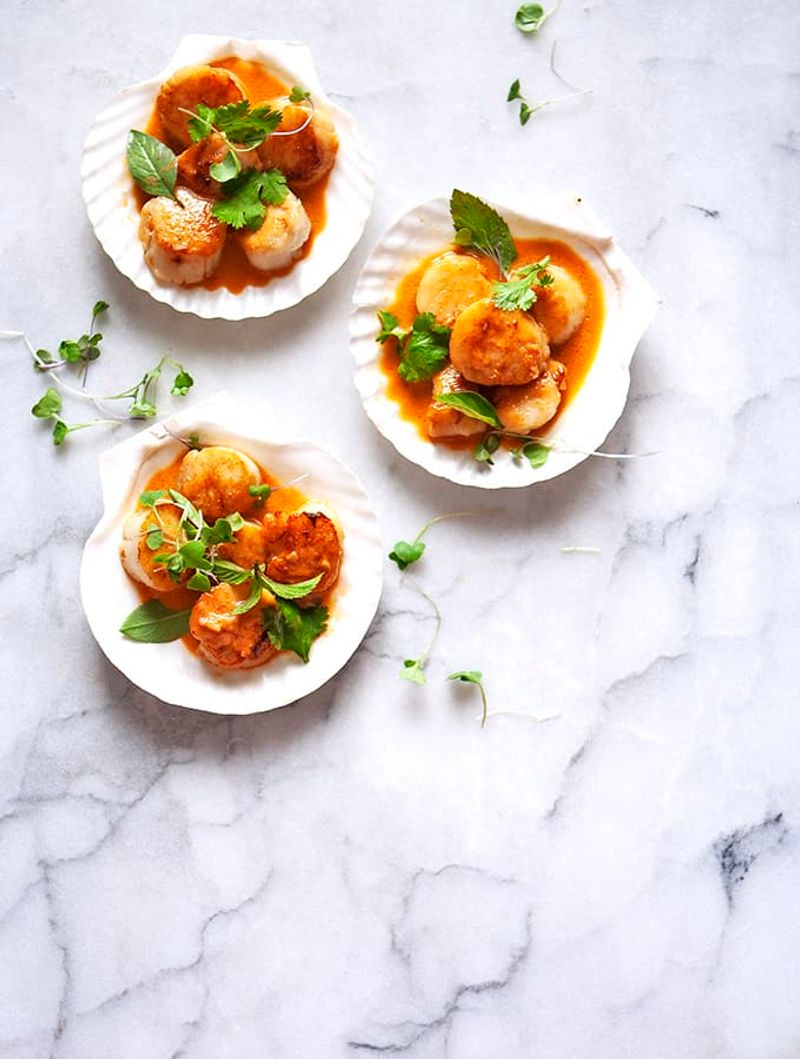 Scallops With Coconut Curry Sauce
