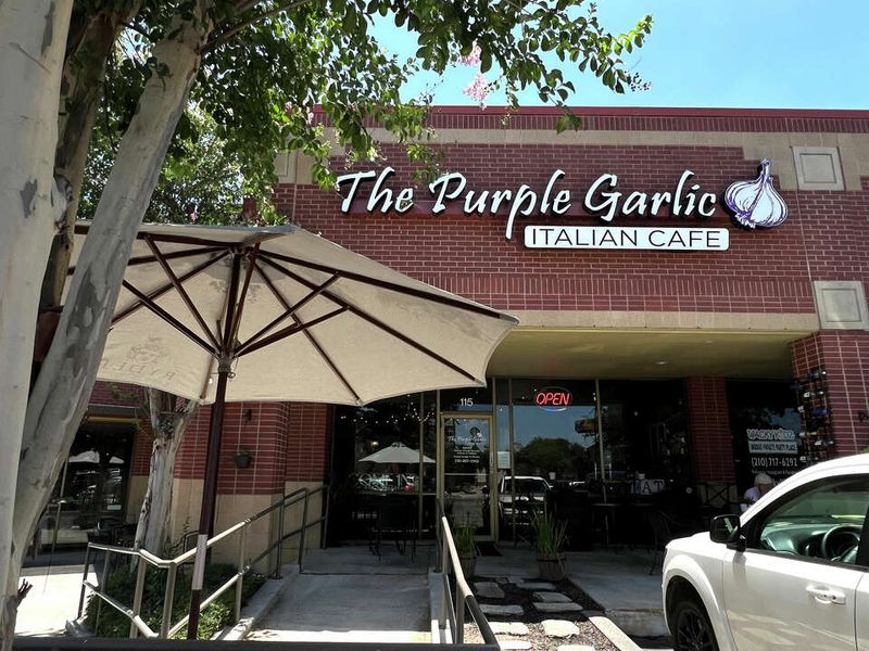 The Purple Garlic Italian Cafe: Homestyle Italian With Texas Heart