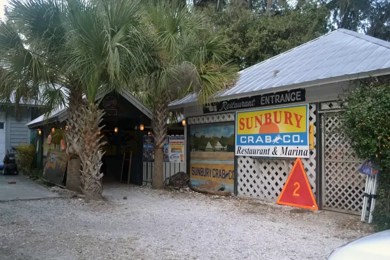 Sunbury Crab Company, Midway