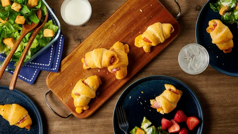 Ham and Cheese Crescent Roll-Ups