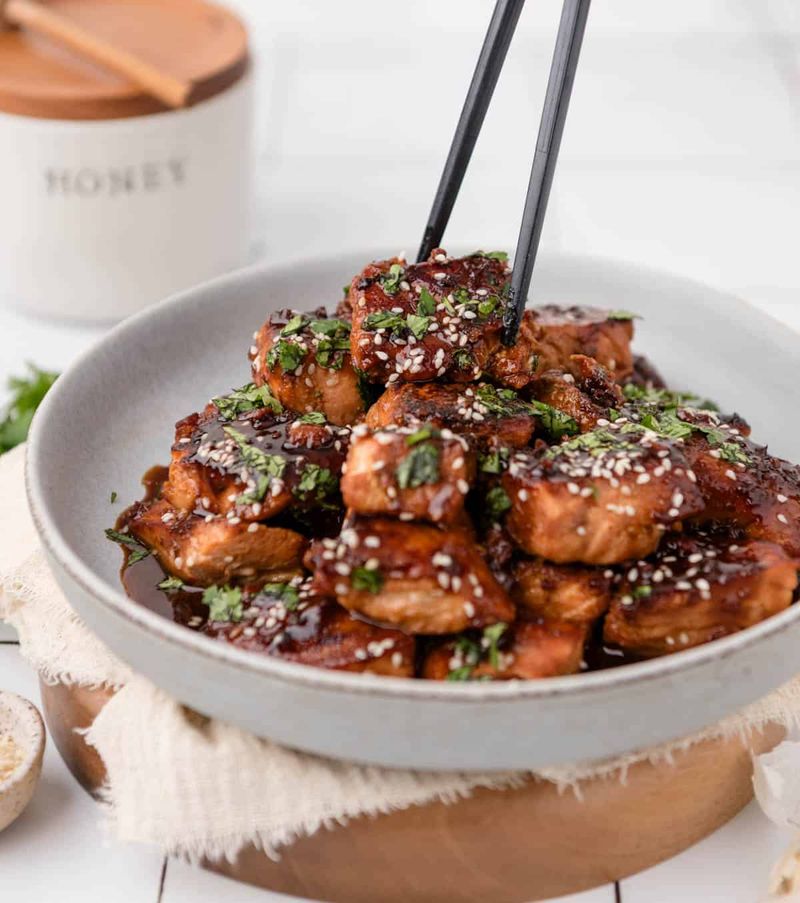 Honey Garlic Salmon Bites