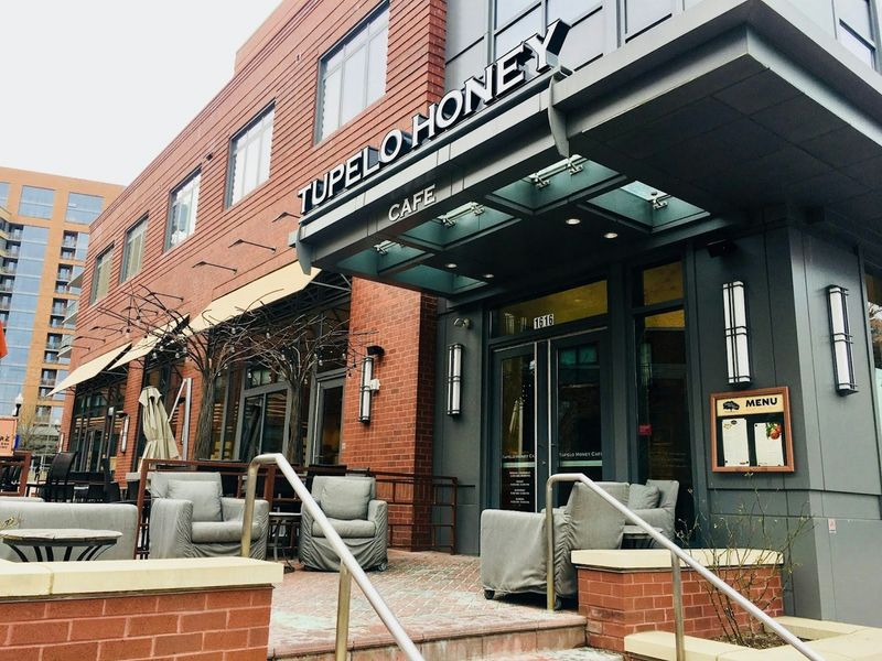 Tupelo Honey Café