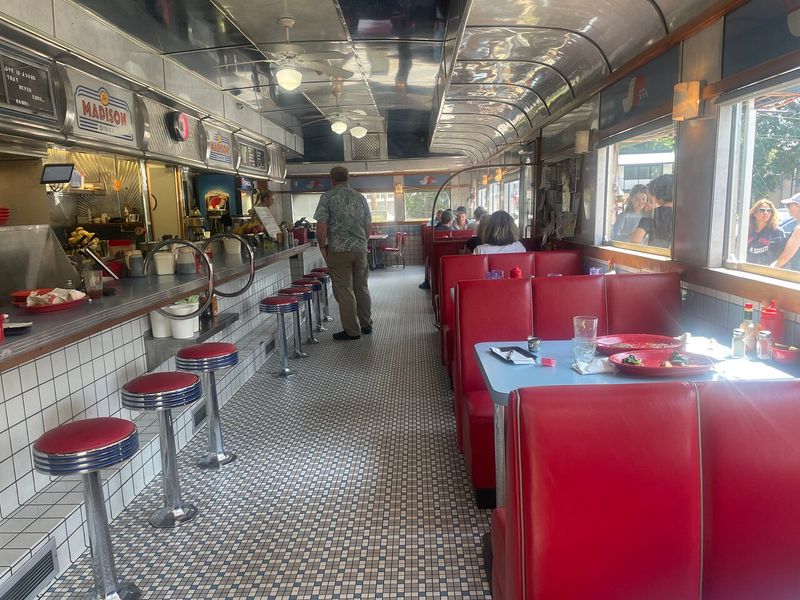 The Madison Diner – Bainbridge Island