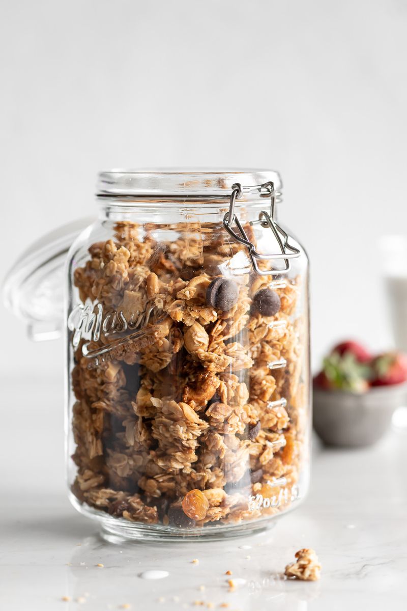 Tahini Granola