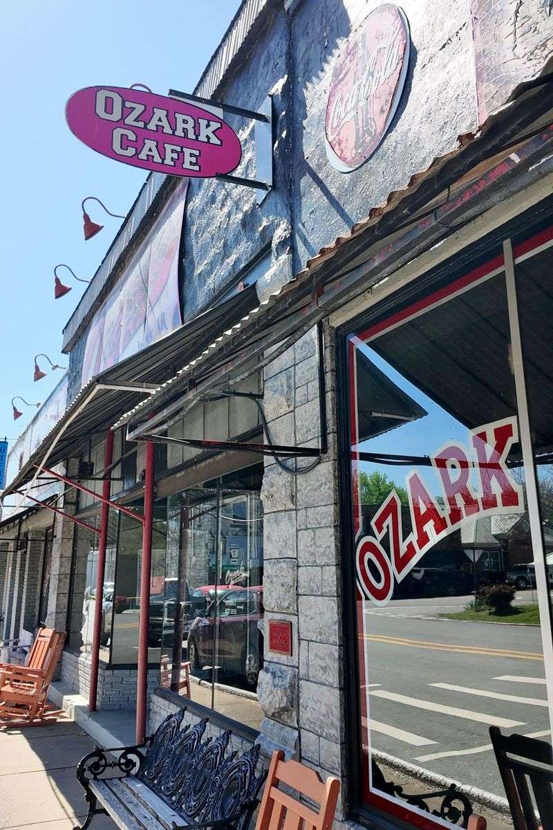 Arkansas — Ozark Cafe (Jasper)