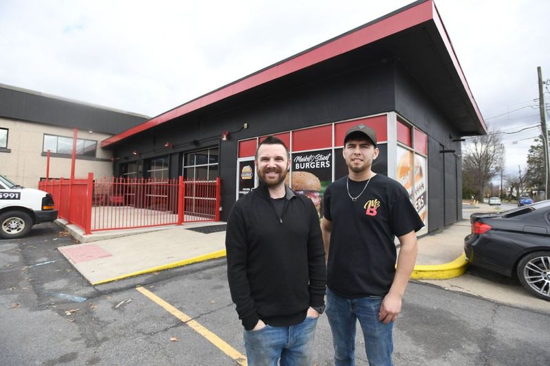 Market Street Burgers: Kingston's Flavor Factory