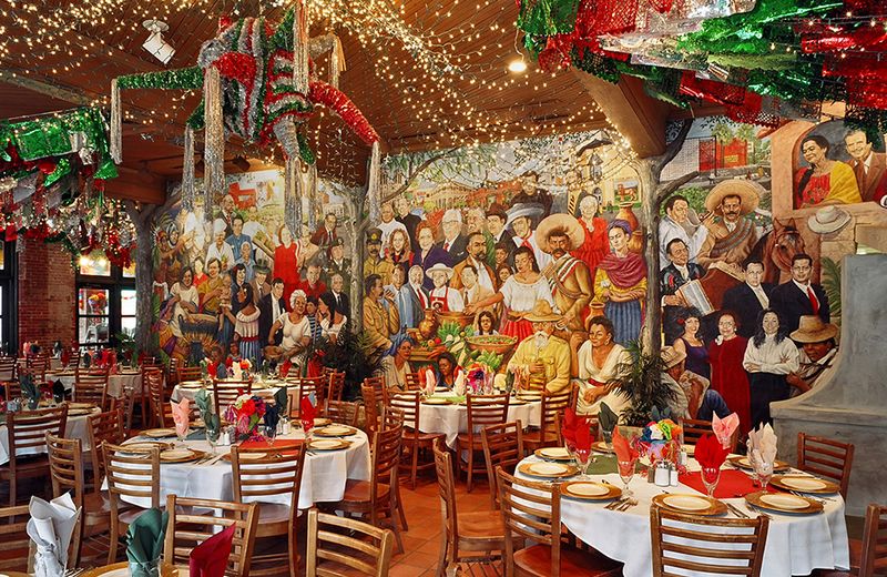 Mi Tierra Café y Panadería