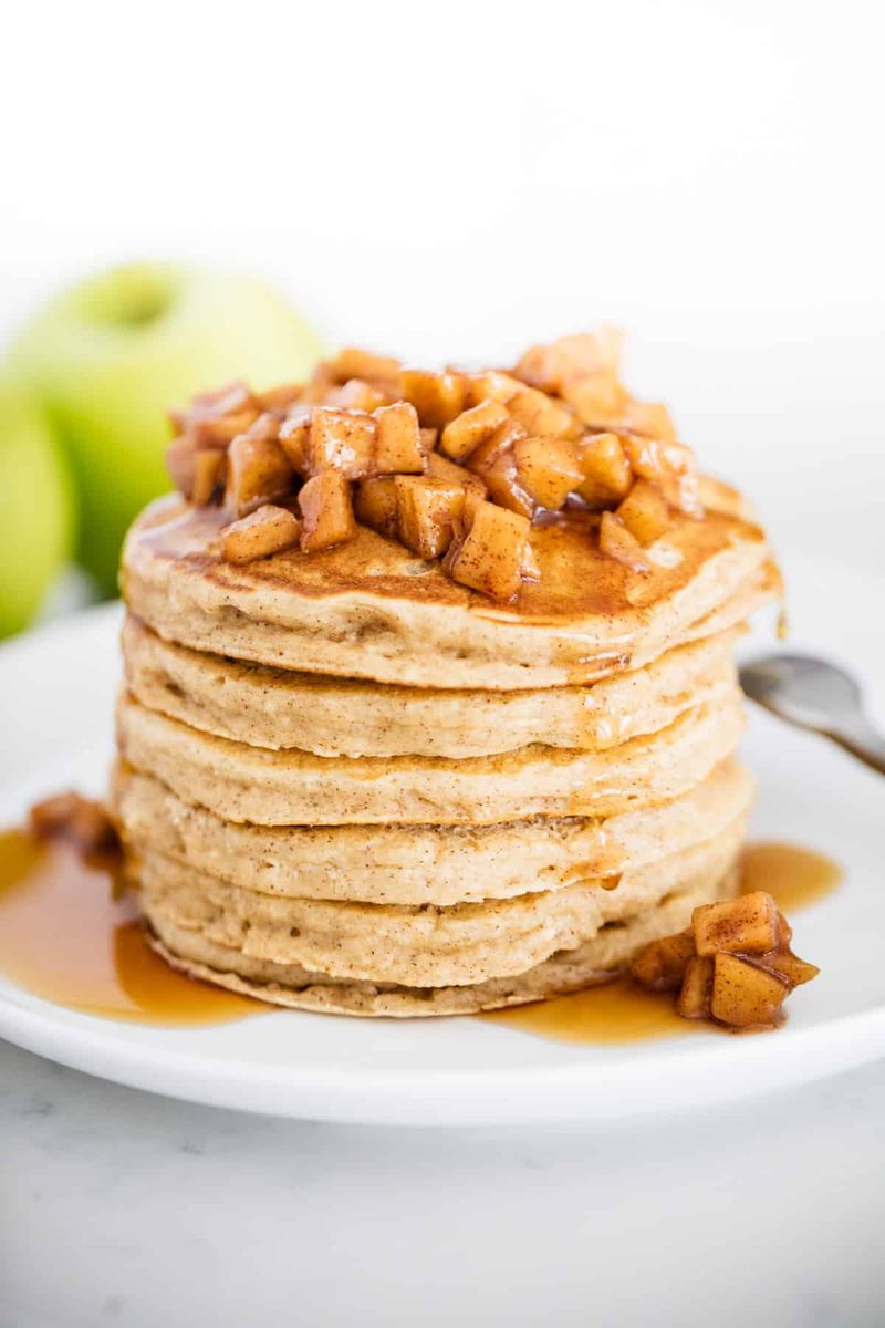 Apple Cinnamon Pancakes