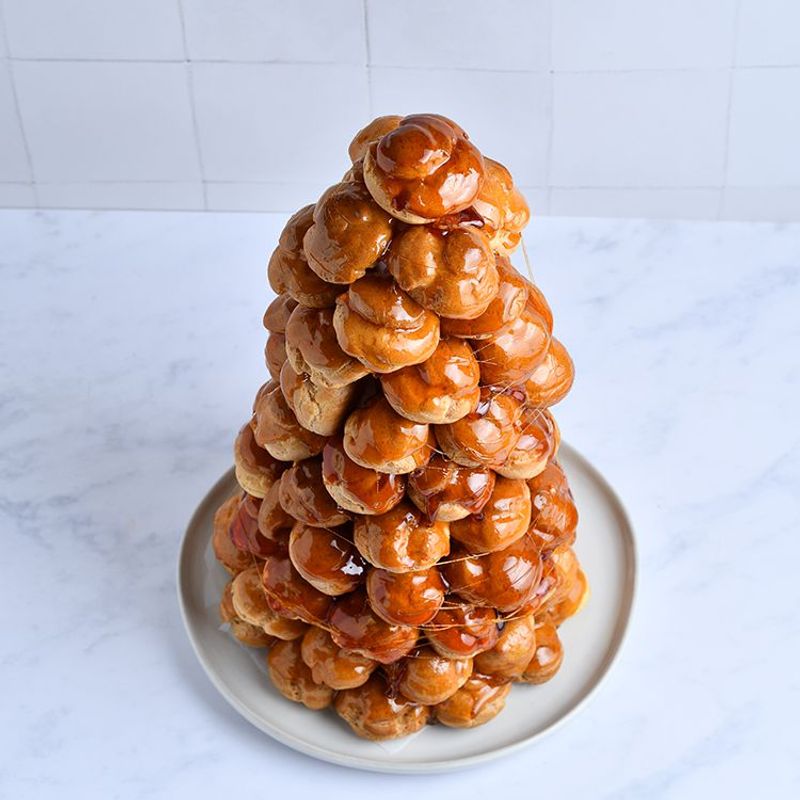 Croquembouche