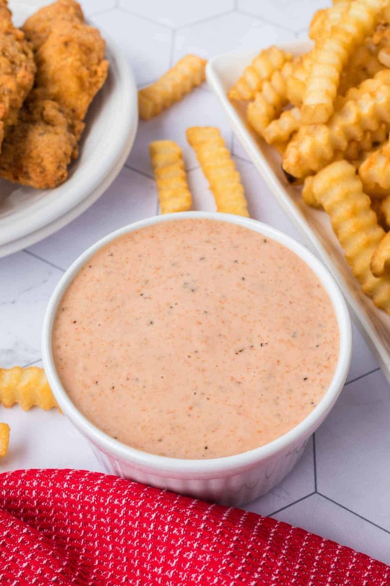 Raising Cane's-Style Sauce