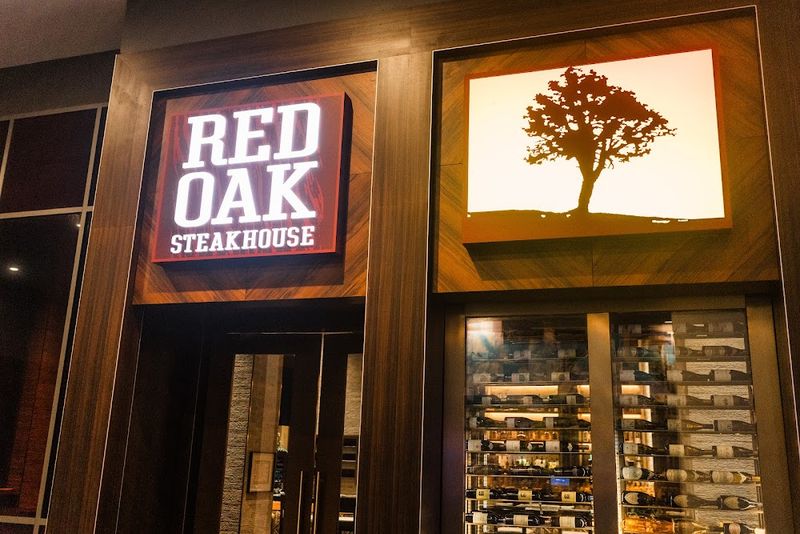 Red Oak Steakhouse — Pine Bluff