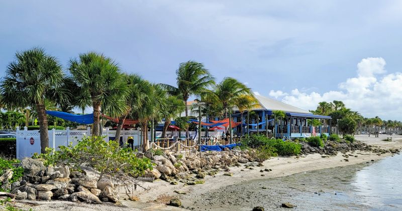 Chuck's Seafood
