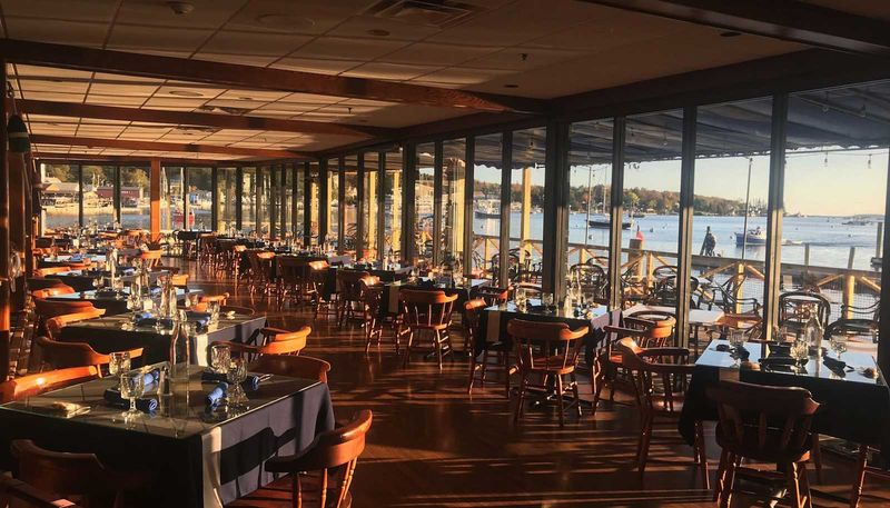 Fisherman's Wharf Inn (Boothbay Harbor)