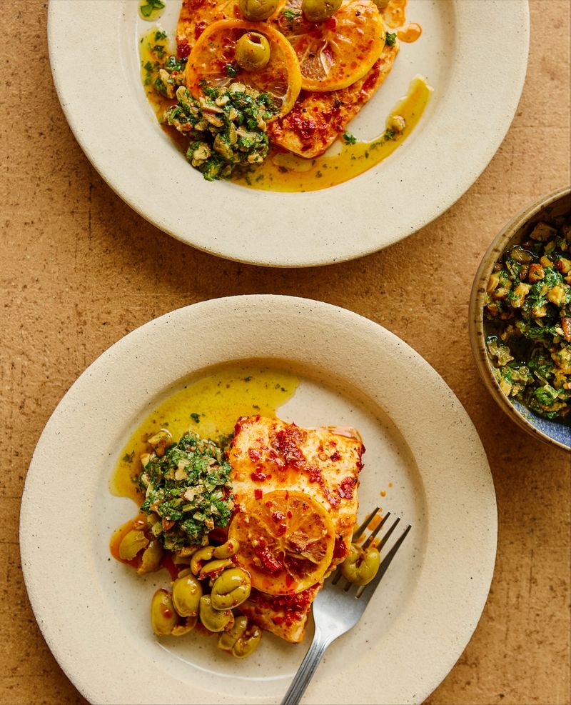 Walnut-Crusted Chicken with Arugula Salad