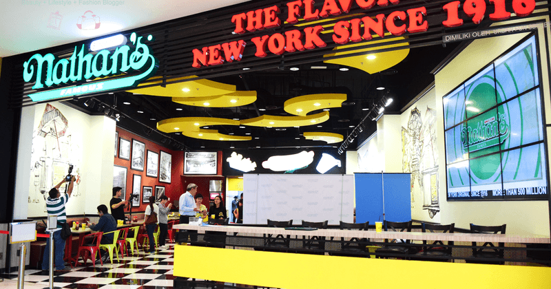Nathan’s Famous (food court stands)