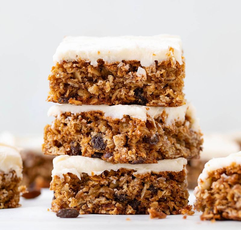 Oatmeal Raisin Bars (Actually Good)