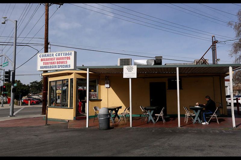 No-Frills Dining Space