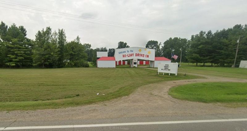 Hi-Way Drive-In (Carsonville)