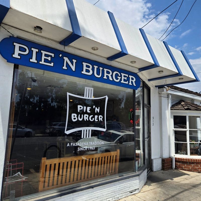 Pie ’n Burger (Pasadena, California)