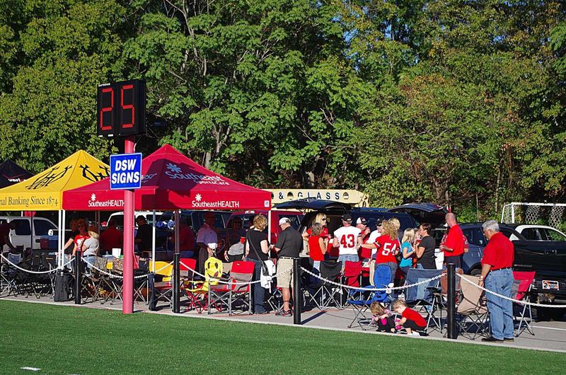 Truman Boulevard Tailgate Smoke