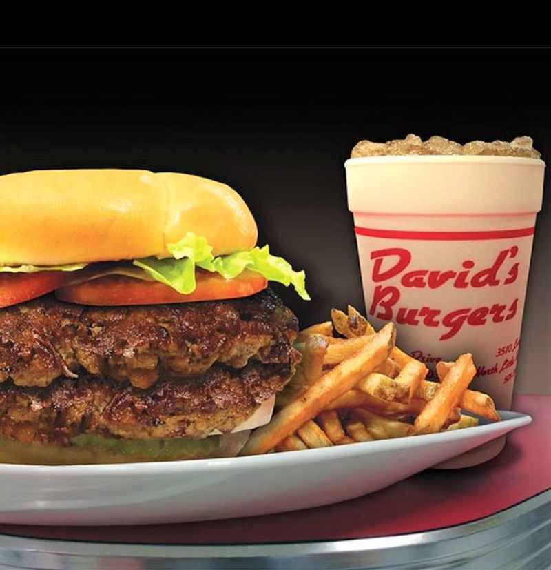 Arkansas - David’s Burgers Classic Double with Hand-Cut Fry Basket
