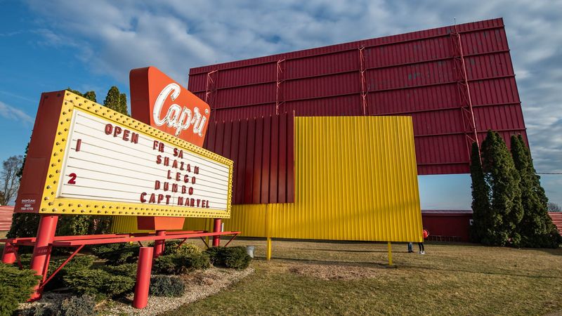 Capri Drive-In (Coldwater)