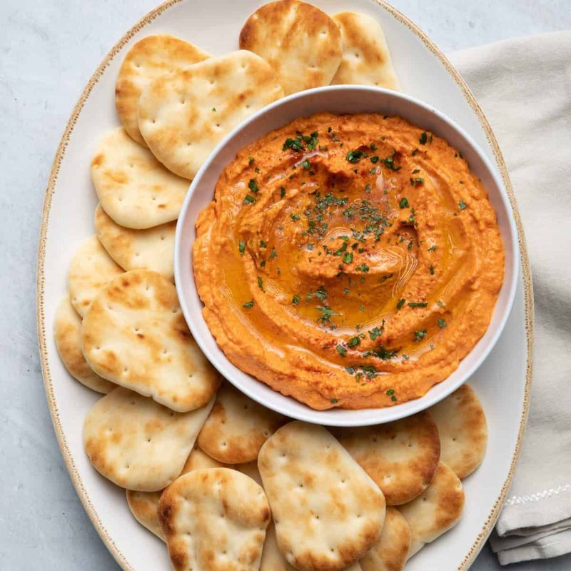 Hummus (Classic or Roasted Red Pepper)