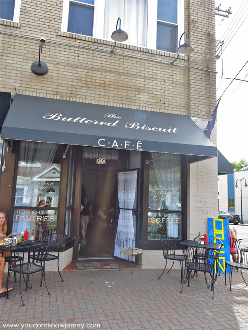 The Buttered Biscuit (New Jersey)