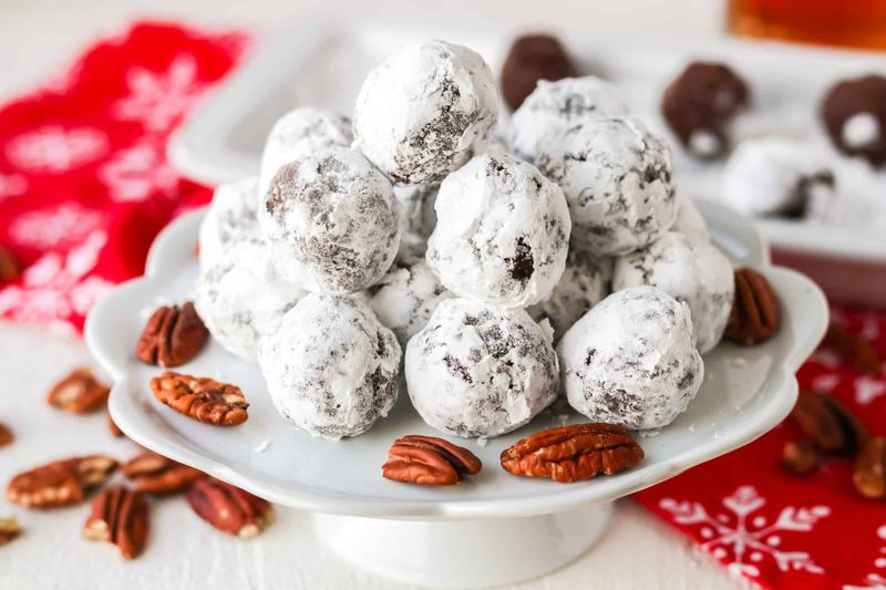 Bourbon Balls or Chocolate Rum Balls