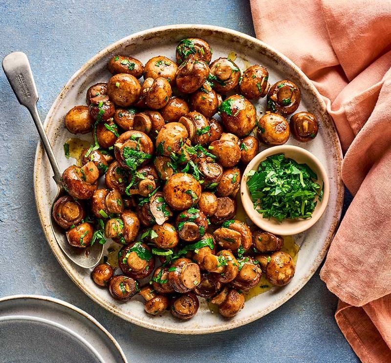 Sauteed mushrooms with butter and herbs