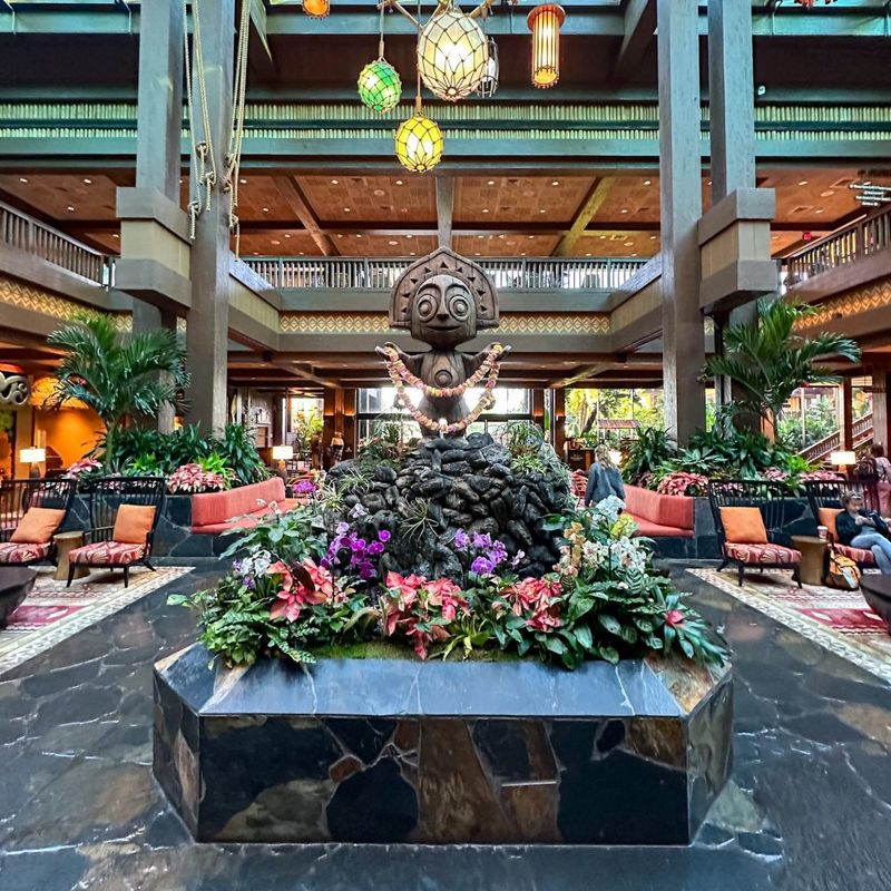 Monorail Resort Lounge Hopping for Snacks