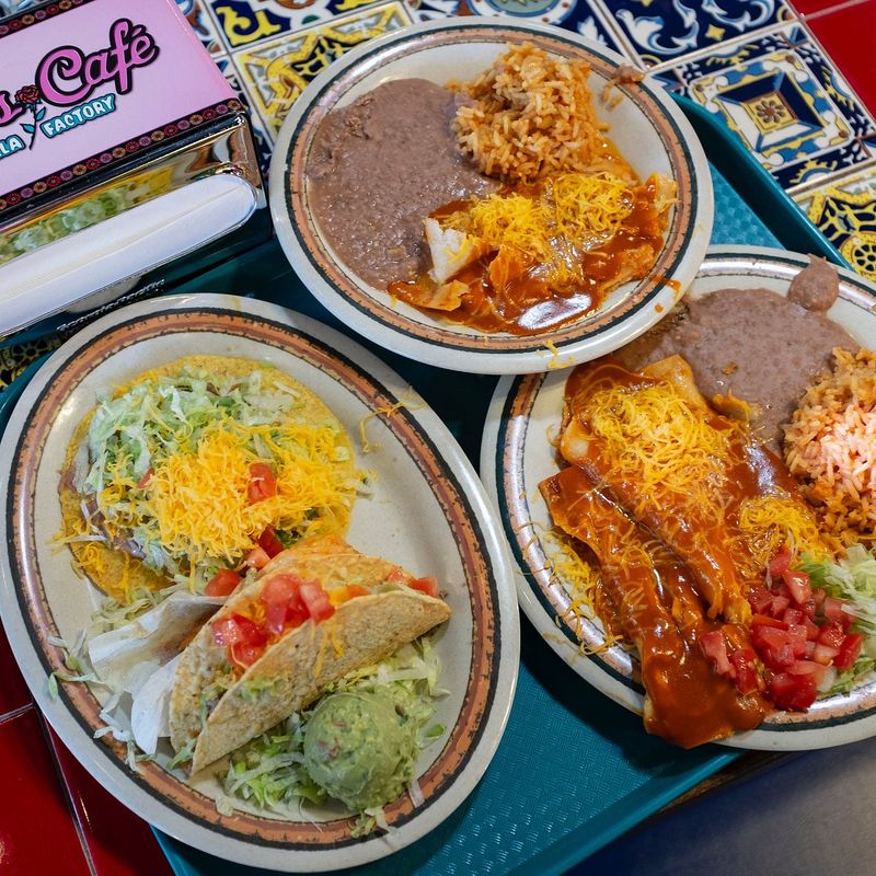 Rosa’s Café Tortilla Factory