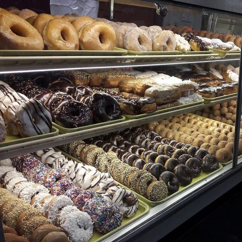 Family Donut Shoppe – Londonderry (near Chillicothe)