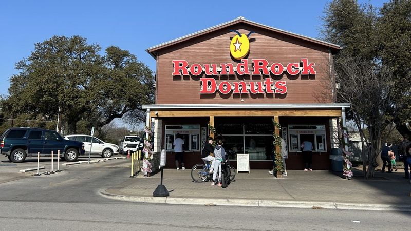 Round Rock Donuts (Round Rock, Texas)