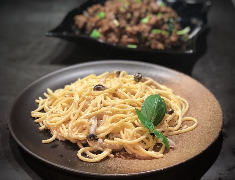Quick Creamy Mushroom Spaghetti