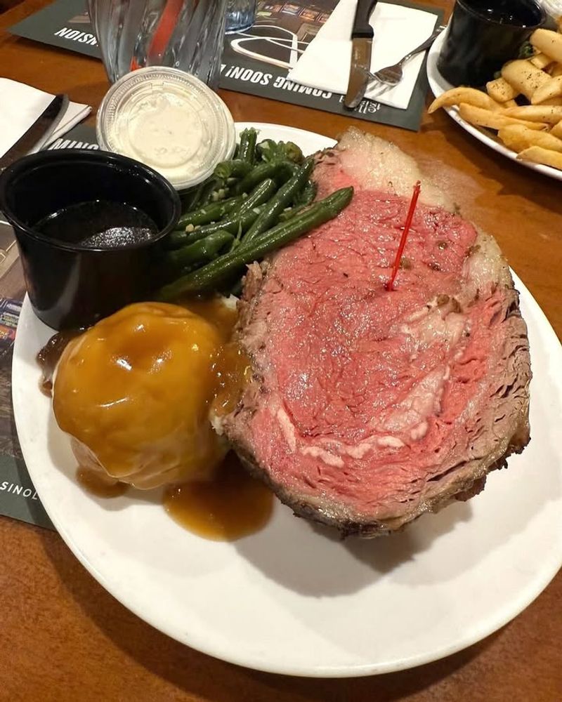 Village Pub & Cafe at Ellis Island