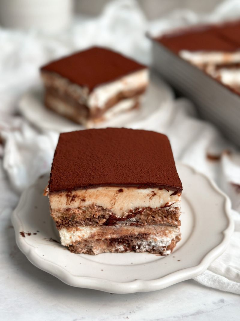 Tiramisu Cake (Easy Version)