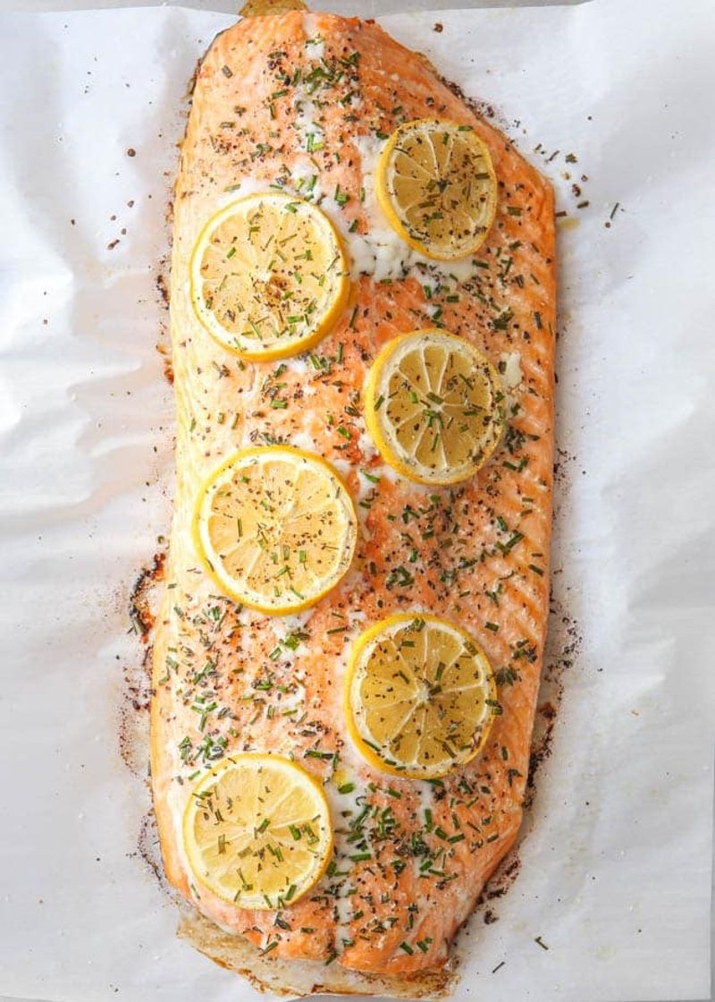 Baked salmon with lemon and herbs